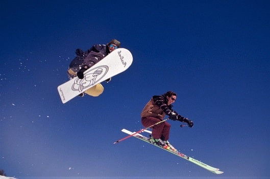 Snowboarders vs ski riders